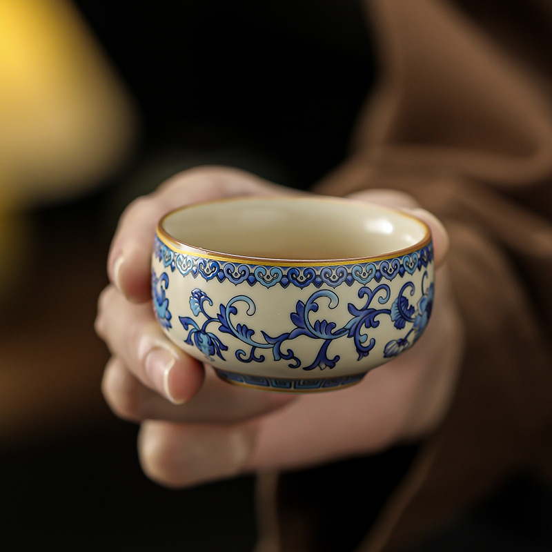 青花纏枝蓮汝窯主人杯