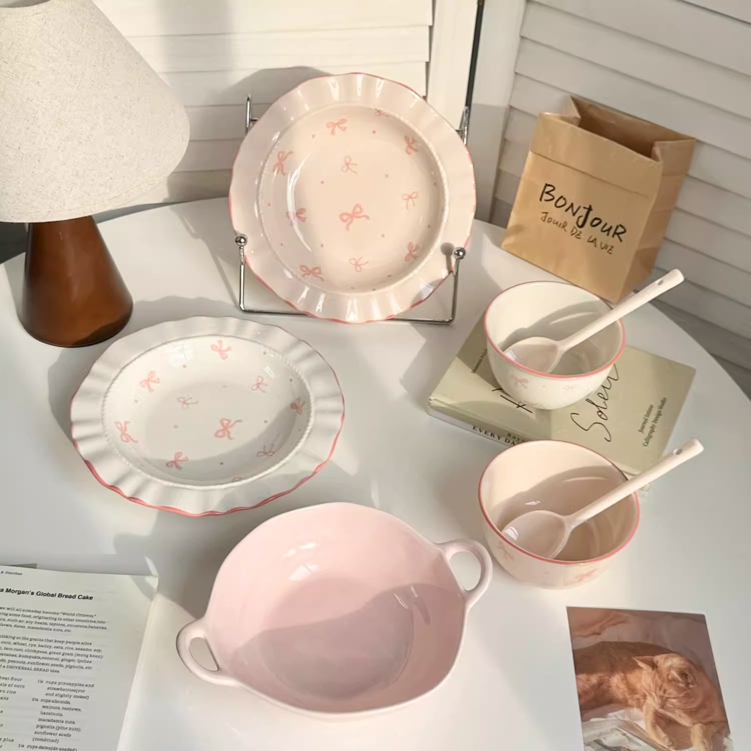 可愛蝴蝶結盤子