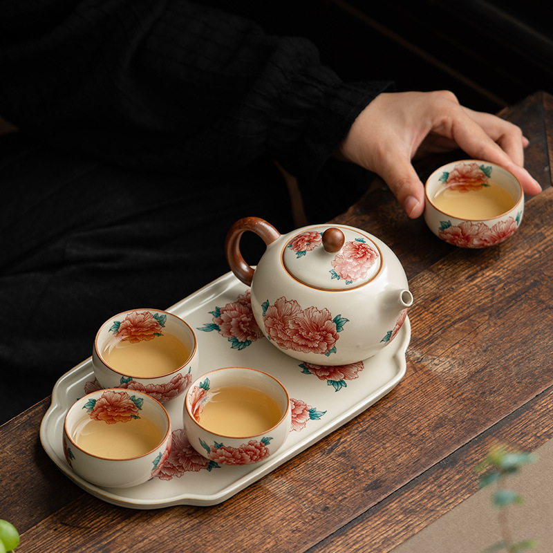 汝窯牡丹花西施壺