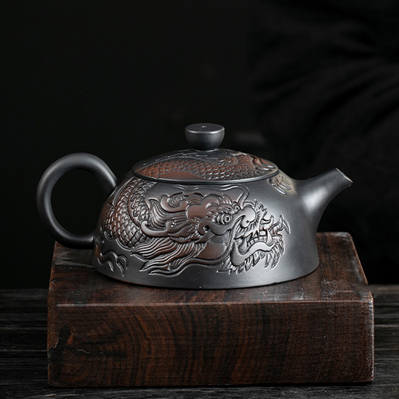 紫陶半月龍紋壺