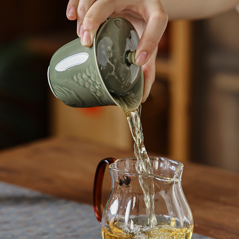 越窯青瓷鈴鐺二才蓋碗