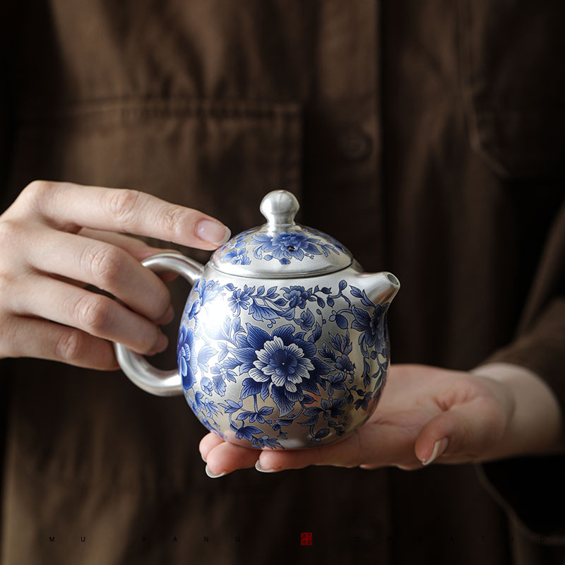 青花鎏銀纏枝蓮茶具套裝