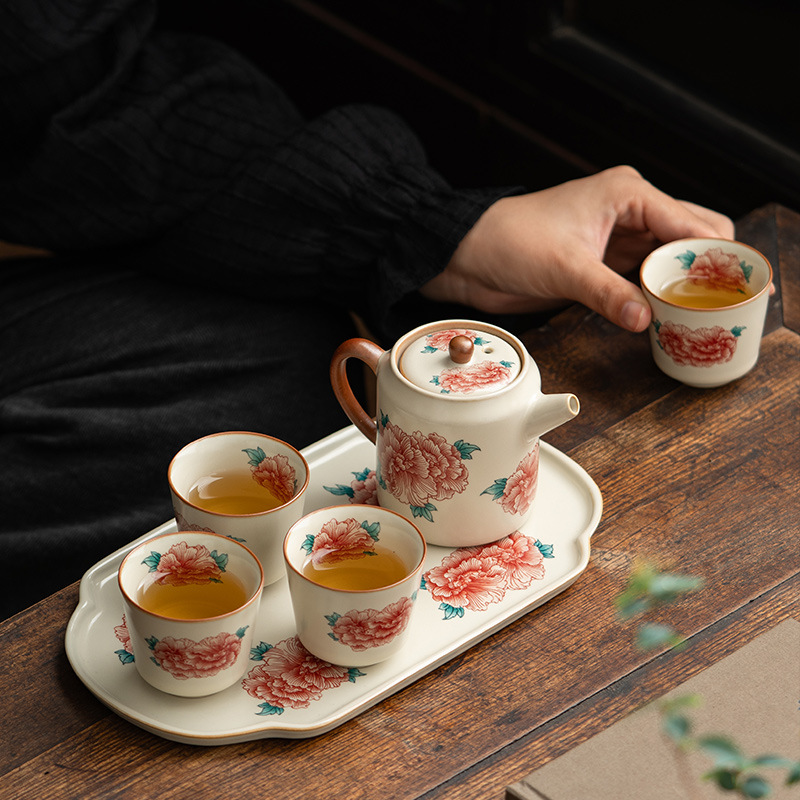 汝窯牡丹花直身壺套組