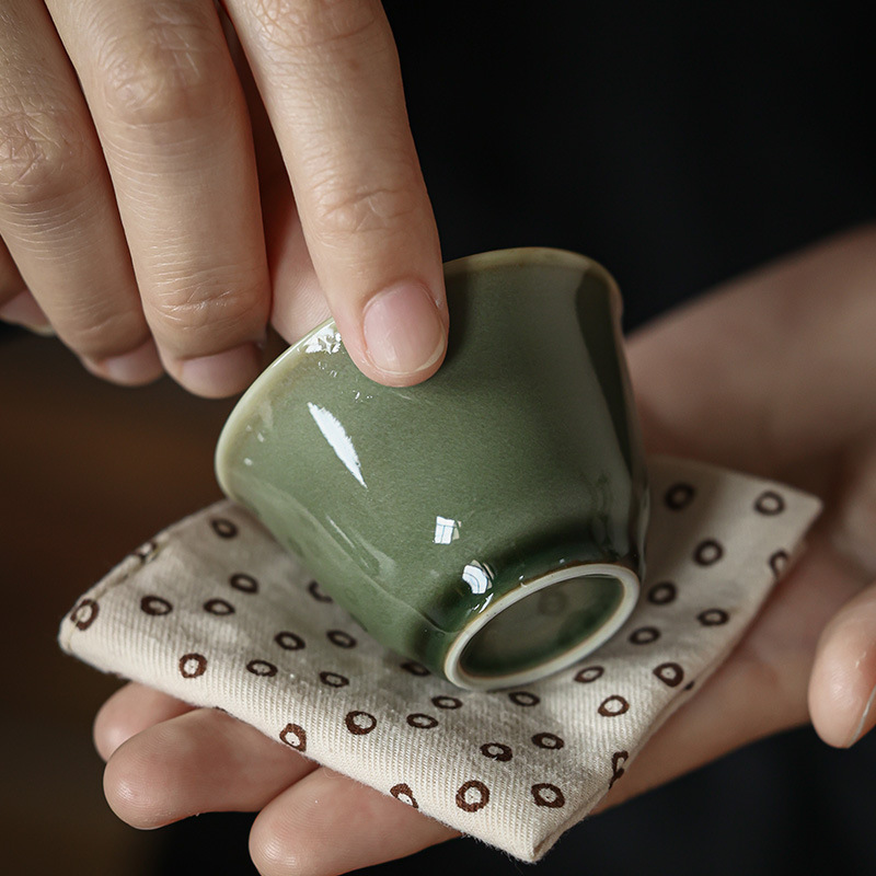 越窯青瓷品茗杯