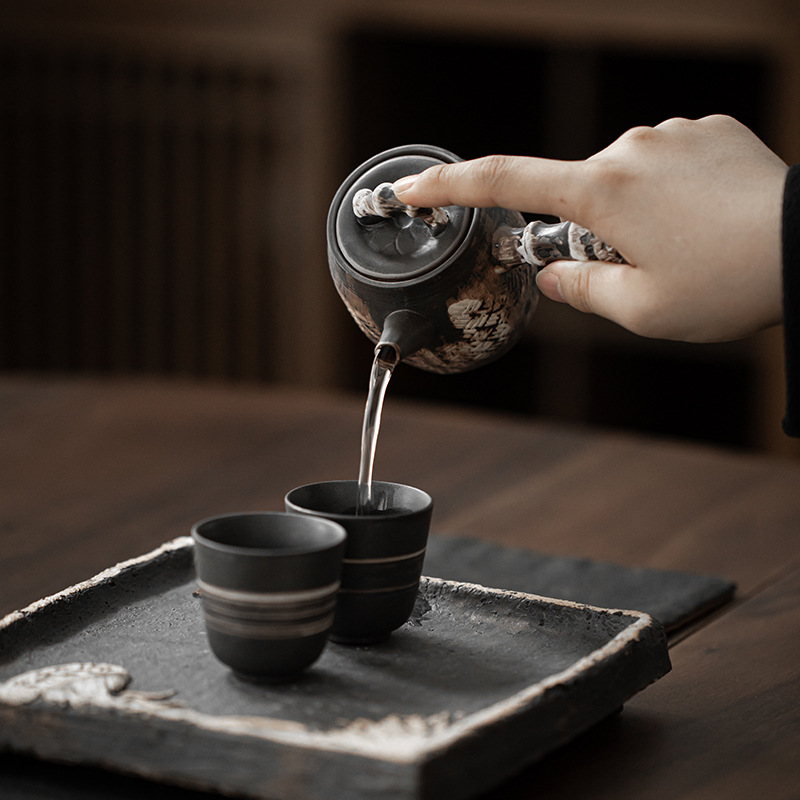 侘寂風粗陶側把壺