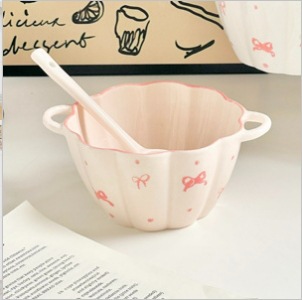 可愛蝴蝶結盤子