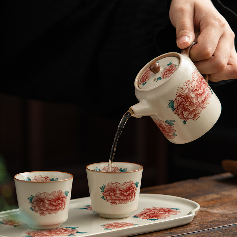 汝窯牡丹花直身壺套組