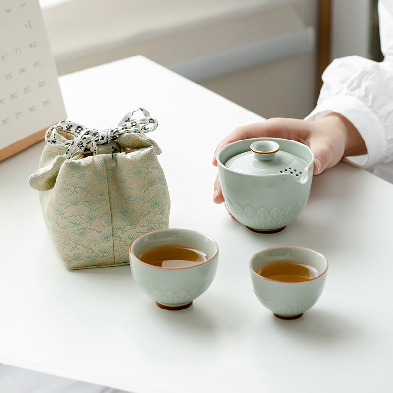 青瓷蓮瓣快客杯套裝