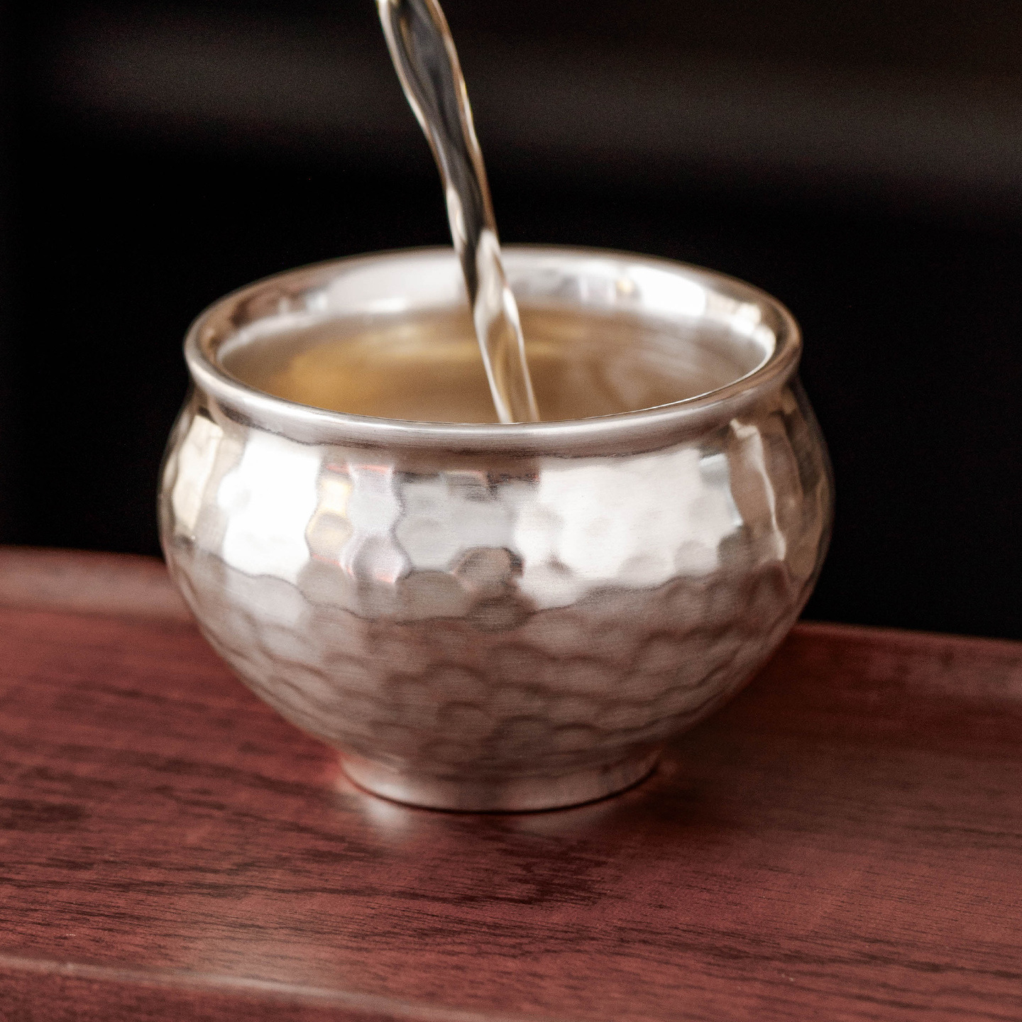 鎏銀錘紋主人杯