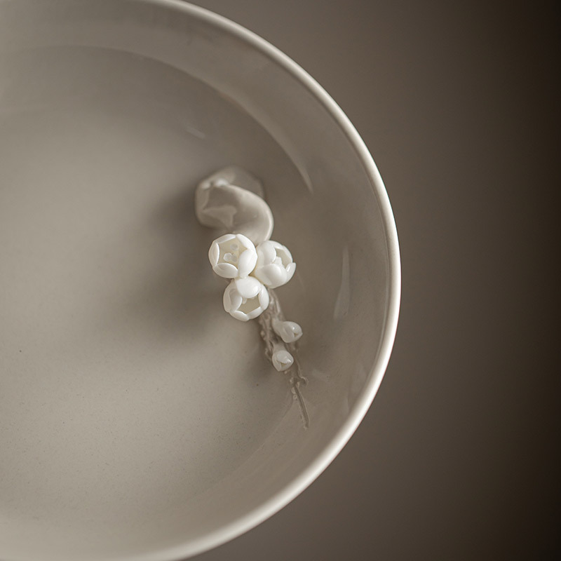 草木灰梅花壺承果盤