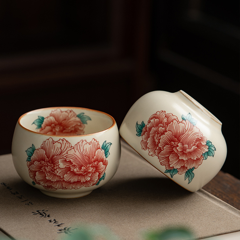 汝窯牡丹花龍蛋杯