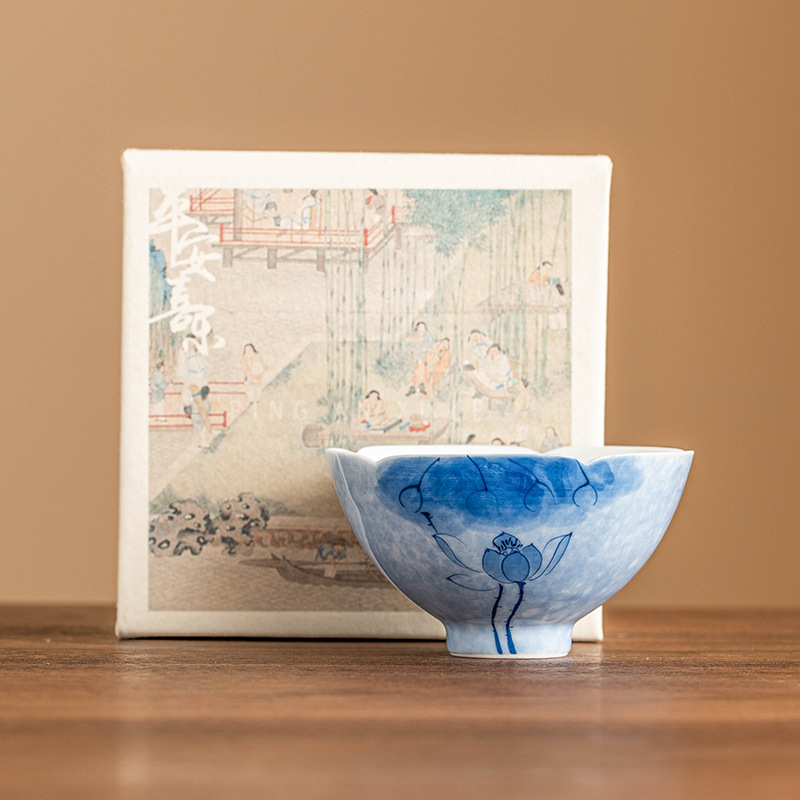 連蓮花小脚葵口杯