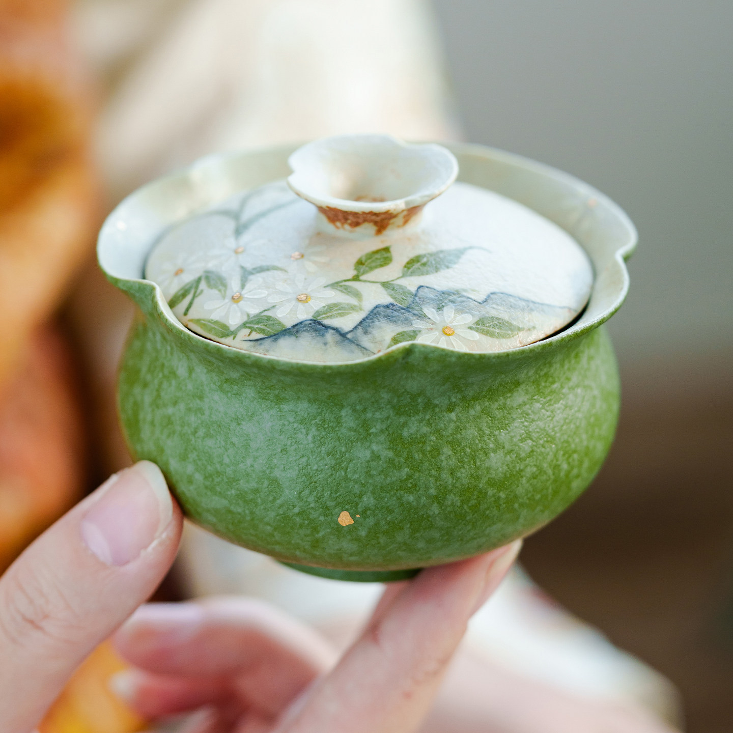 小青柑灑金漫野雛菊蓋碗