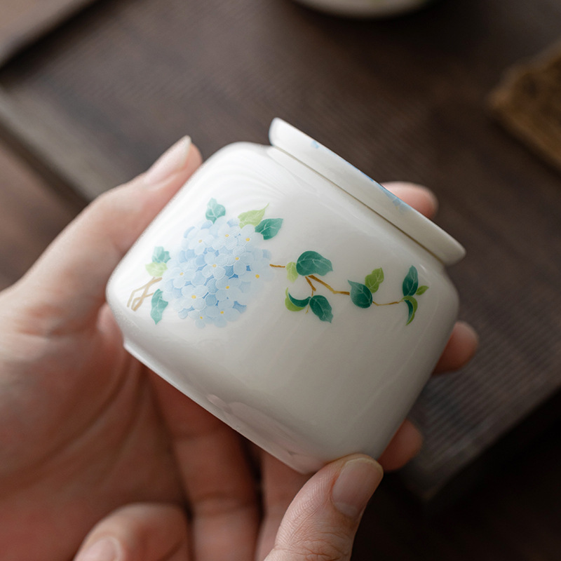 羊脂玉圓滿茶葉罐