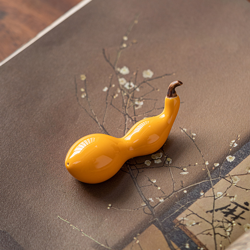 陶瓷黃釉葫蘆筆架