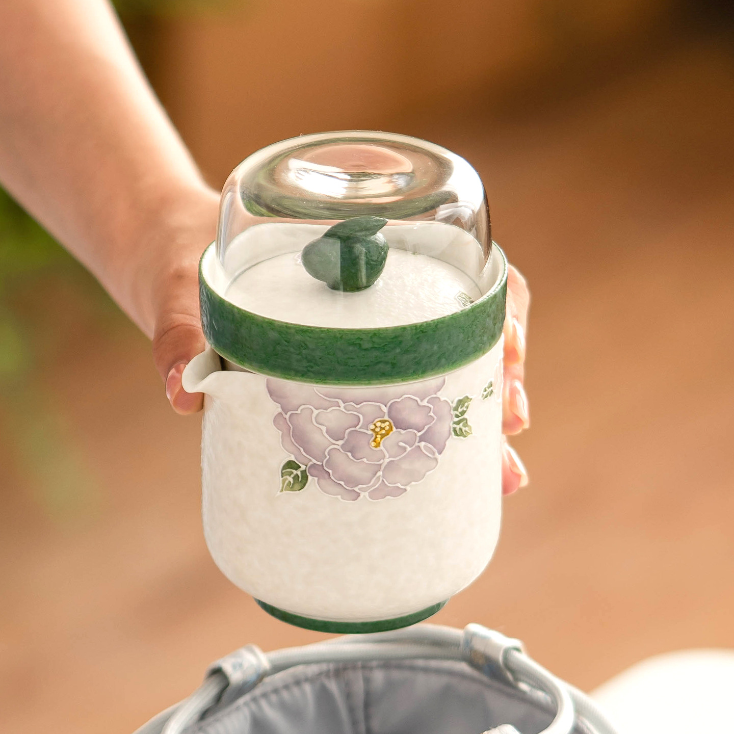 堆雕牡丹陶瓷泡茶杯