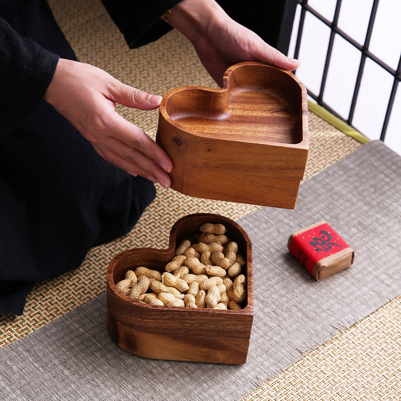 胡桃木愛心幹果盤糖果盒