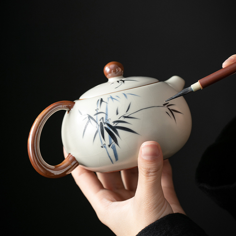 手繪竹影西施壺