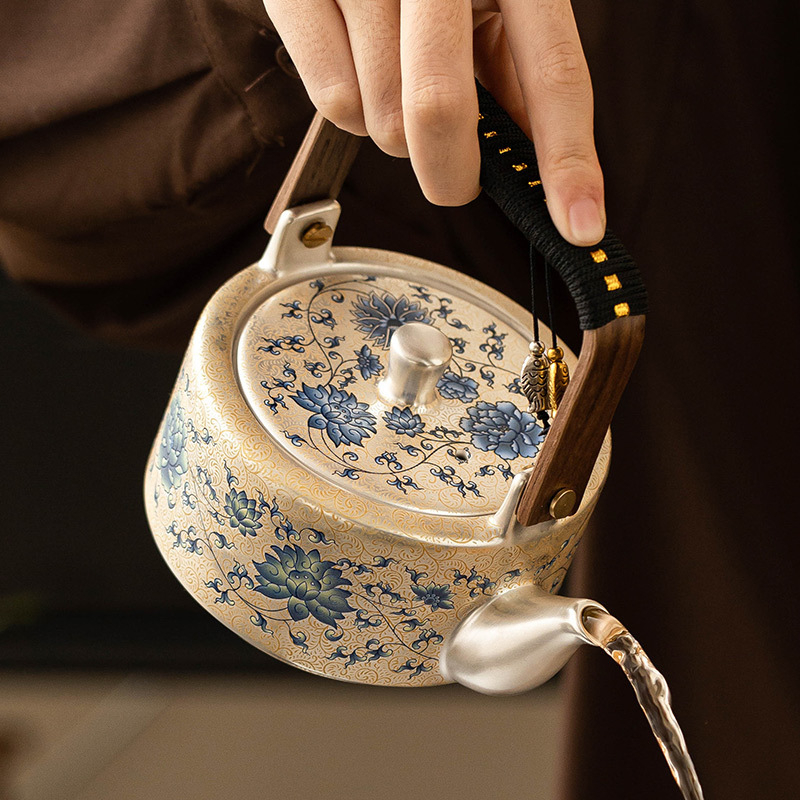 青花蓮韻鎏銀茶具