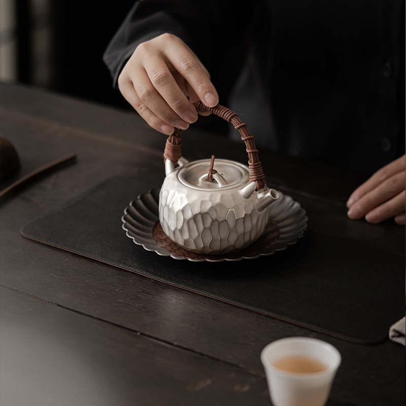 日式手工鎏銀錘紋提梁壺