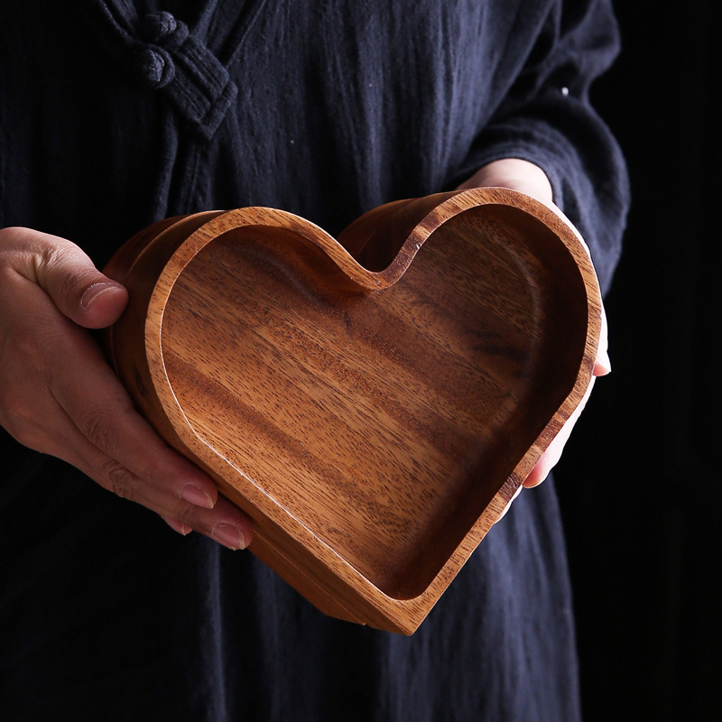 胡桃木愛心幹果盤糖果盒