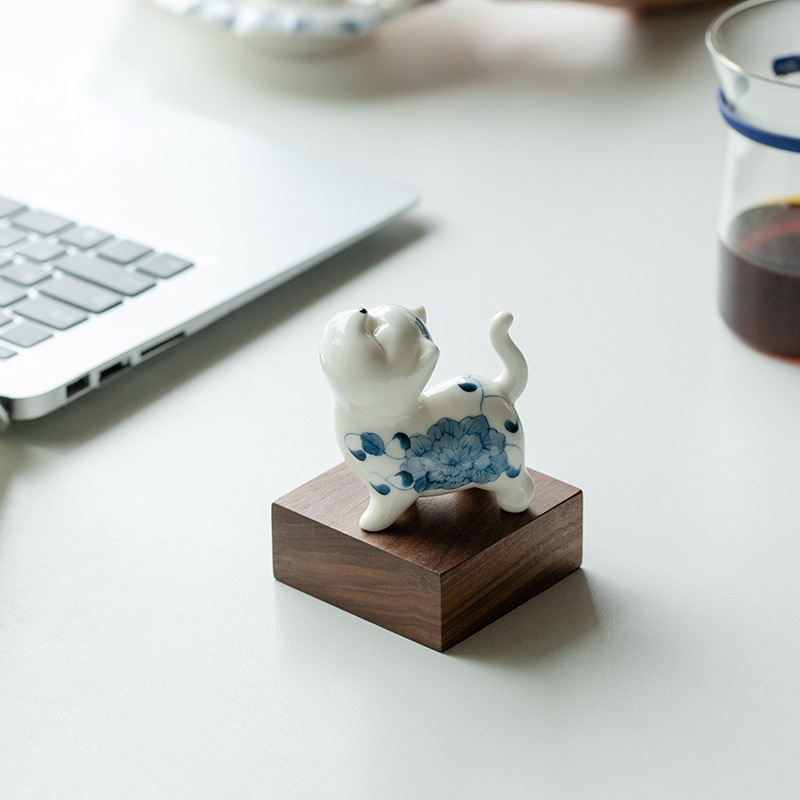 手繪傲嬌貓咪茶寵