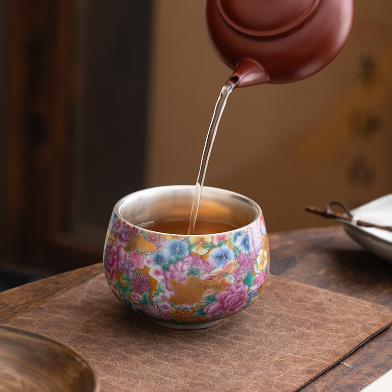 琺瑯彩鎏銀萬花主人杯