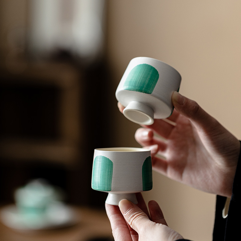 日式粉引白水抹綠玉立杯