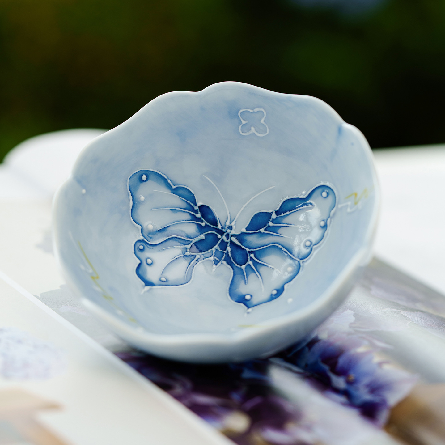 手工堆繪蝴蝶品茗杯