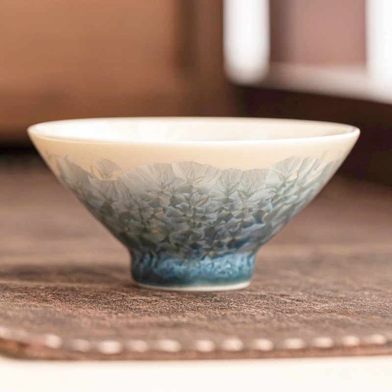 結晶釉湖綠斗笠杯