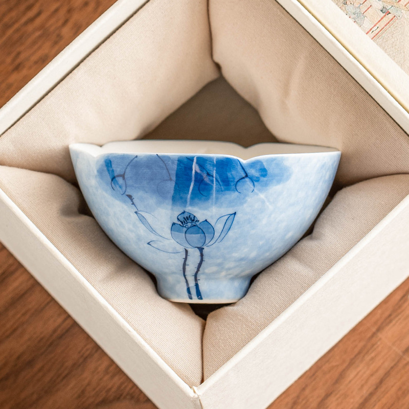 連蓮花小脚葵口杯