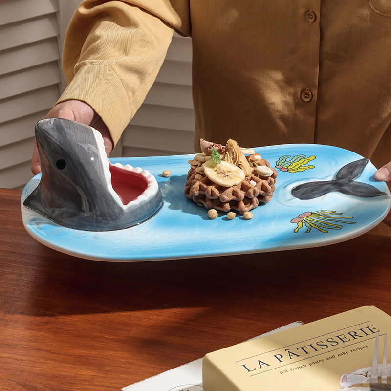 日式搞怪大嘴鯊魚盤子
