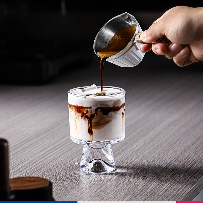 雙嘴不鏽鋼帶刻度奶盅