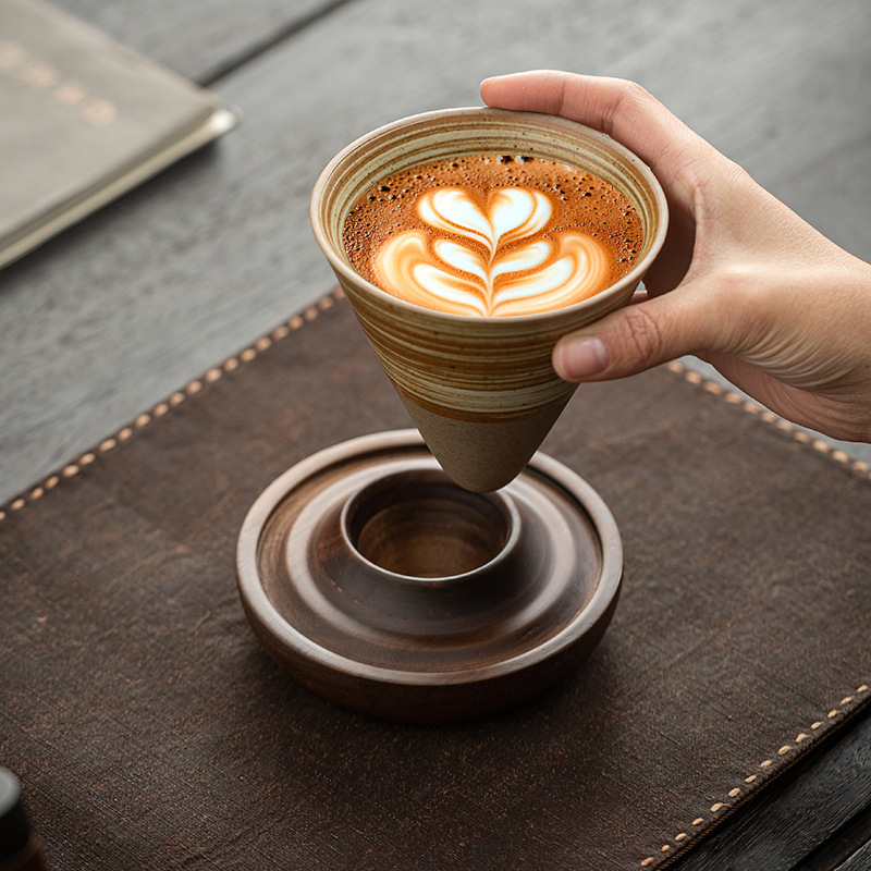 復古粗陶漏斗咖啡杯蝶