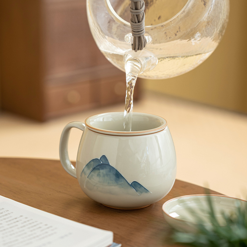 手繪浮雕遠山辦公杯