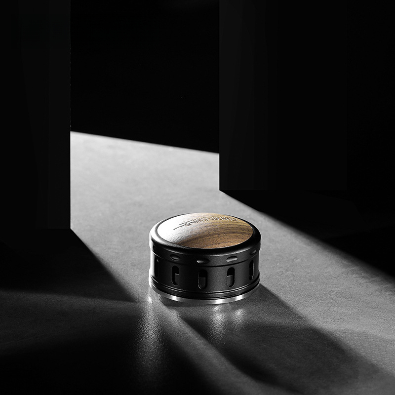 遊隼自重力咖啡佈粉器