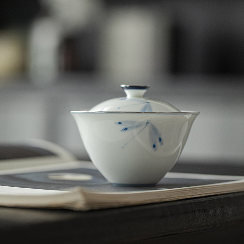 手繪青花陶瓷蓋碗蜻蜓吻釉