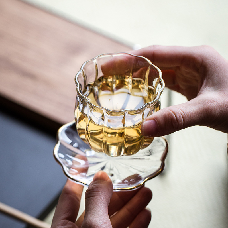 玻璃花瓣品茗杯