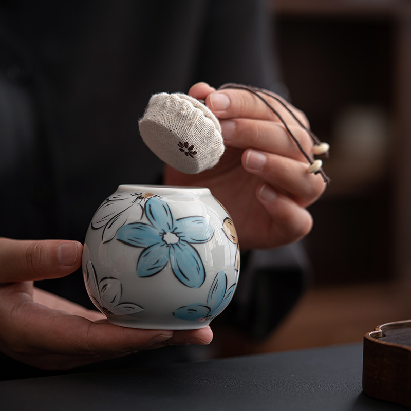 冰灰漫花陶瓷茶葉罐