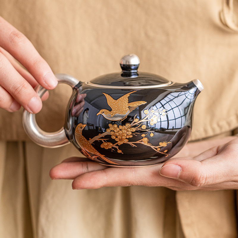 喜上眉梢鎏銀西施壺