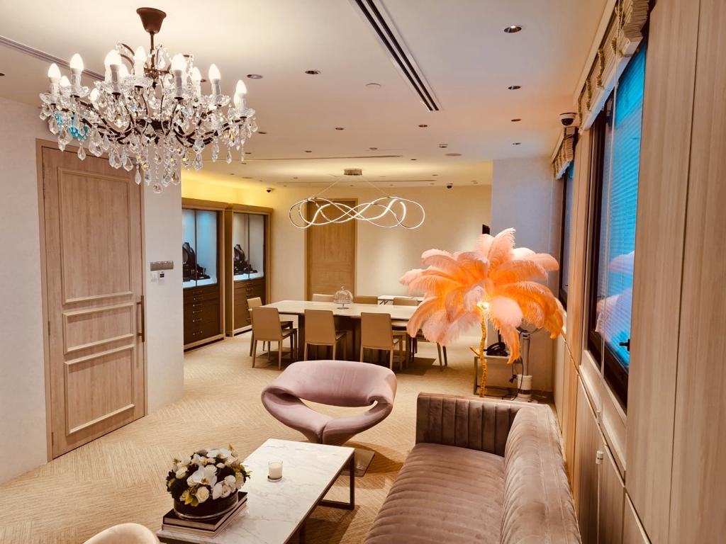 Luxe Decorative-Light Makers