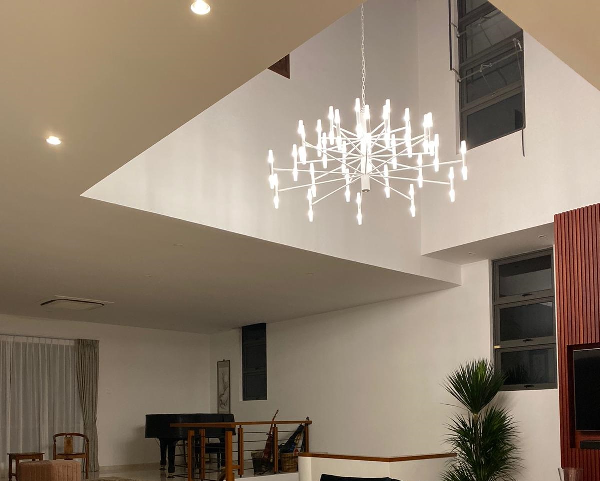 White Beauty-Light Makers