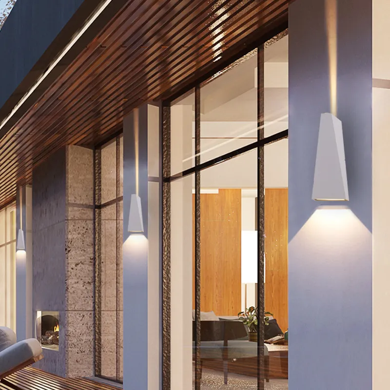 AegisUpside Outdoor Wall Light