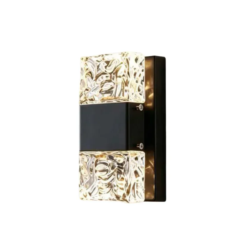 AlpineCrest Wall Light