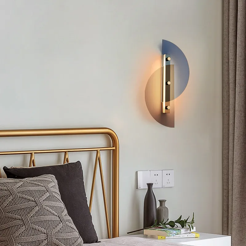 AlvaCurved Wall Light