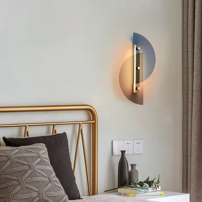 AlvaCurved Wall Light