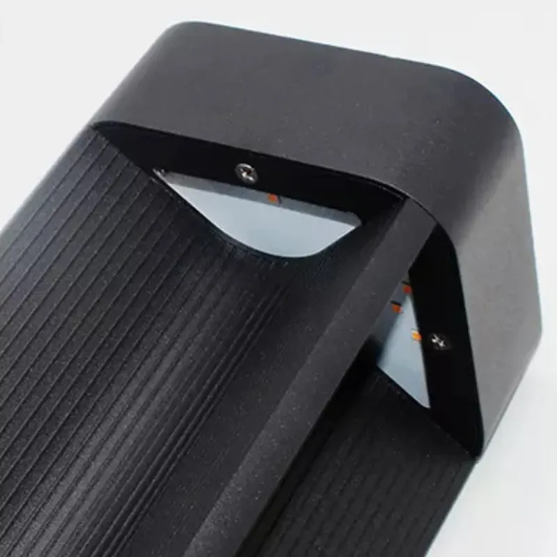 AozoraCast Outdoor Bollard