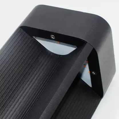 AozoraCast Outdoor Bollard