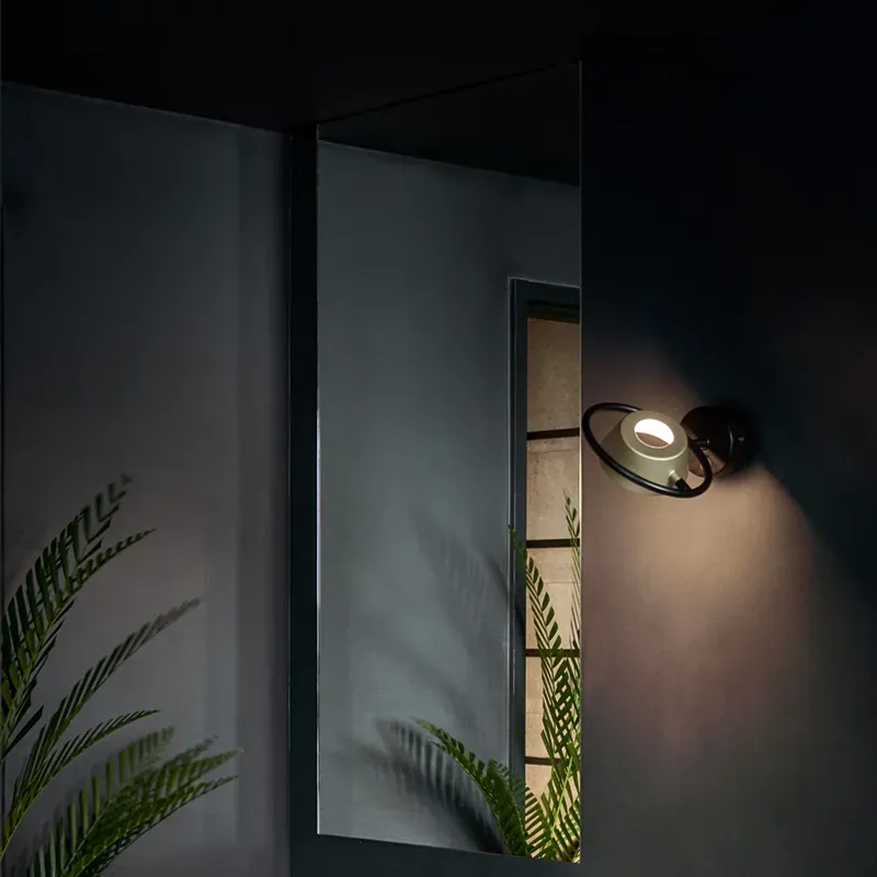 AureliShade Wall Light