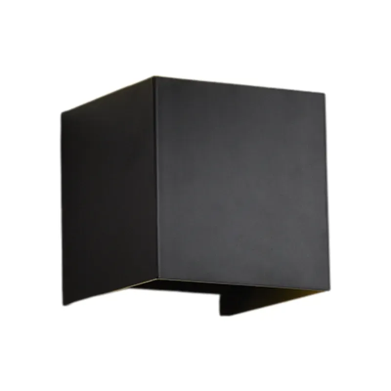 BamiNord Outdoor Wall Light